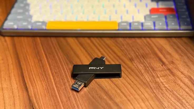 The PNY Duo Link V3 opened at an angle showing both connectors.
